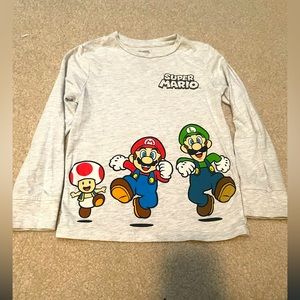 Size small boys super Mario long sleeve shirt